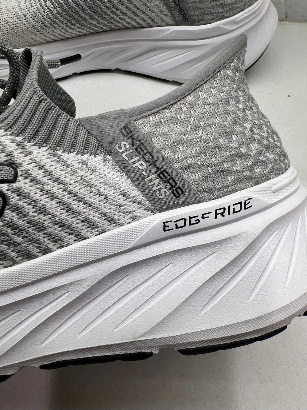 Skechers lightweight knit